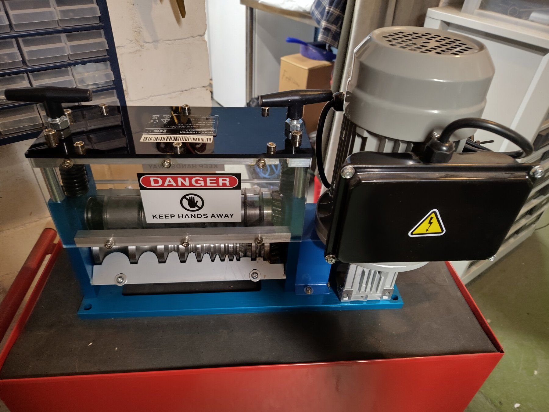 Toutes les machines: Kabelschälmaschine – D'occasion à Altbüron par bestatter12 1