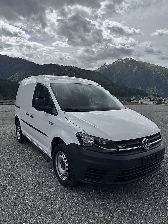 Véhicules utilitaires: Caddy 4motion 2.0Tdi – D'occasion à Davos Dorf par mar_5gwh