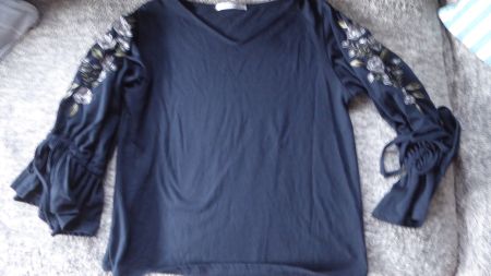 Wärmere d Blaue Bluse Gr S  3/4 Arm mit Stickerei