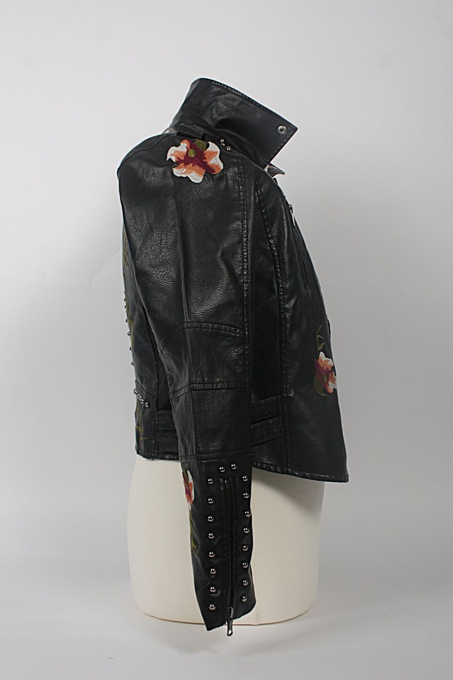 Jacken: Blumen-Jacke gr. L – Gebraucht aus Zollikofen von Restwert_Zollikofen 2