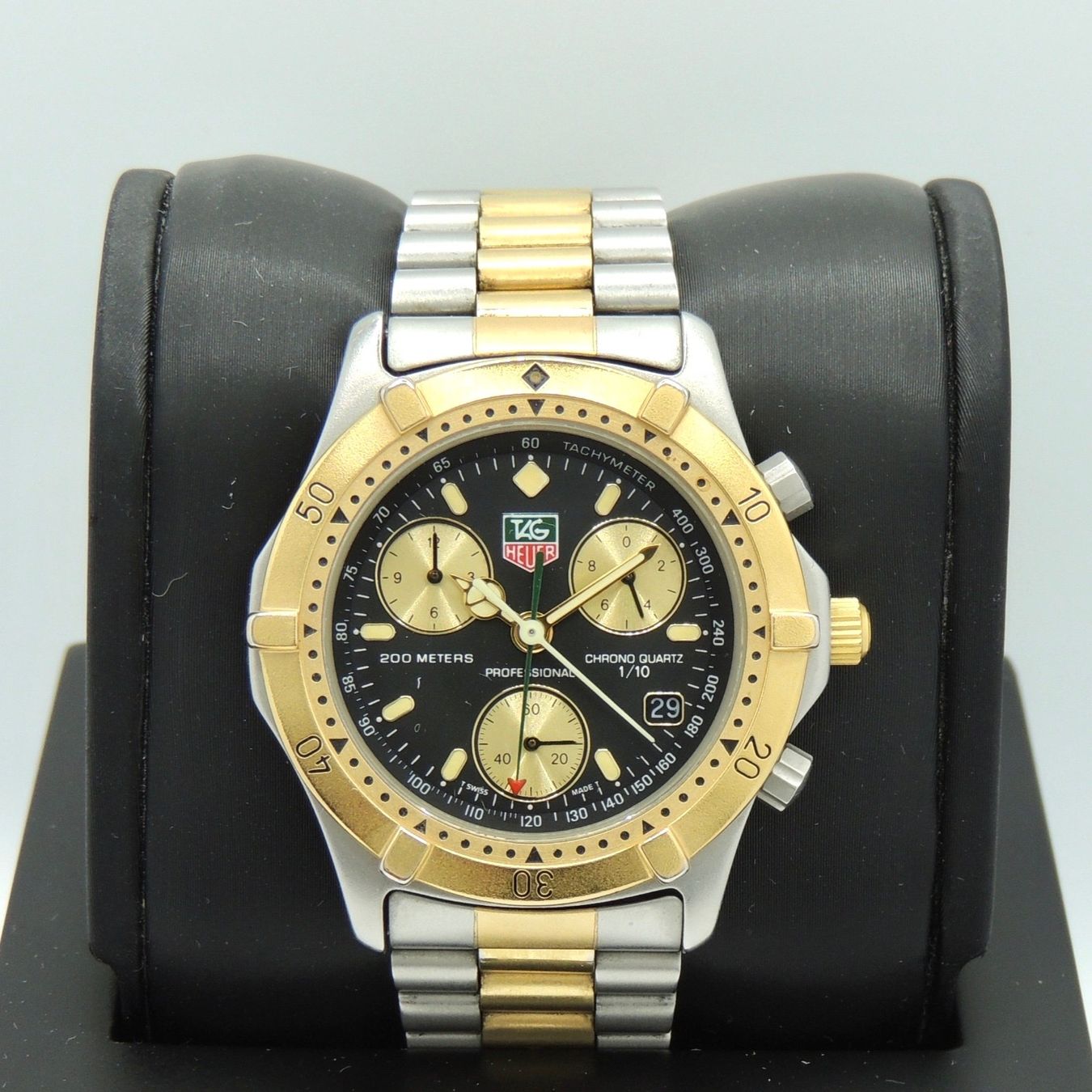 Tag Heuer Orologi: Montre Tag Heuer 2000 Professional Chronograph – Usato da Lausanne venduto da DuGoutetdesCouleurs