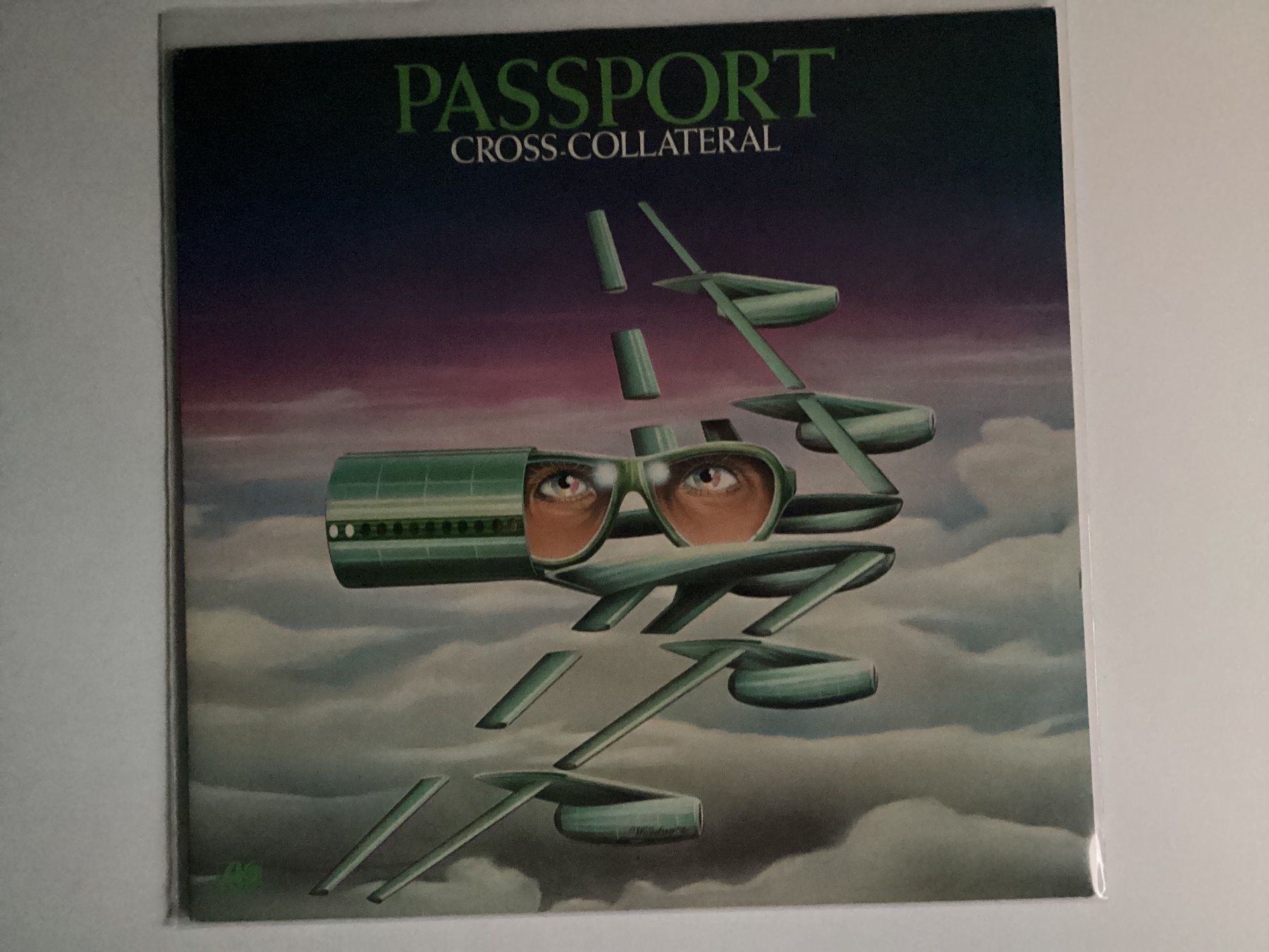 Dischi in vinile: Passport LP - Cross Collateral – Usato da Gutenswil venduto da Hamzian
