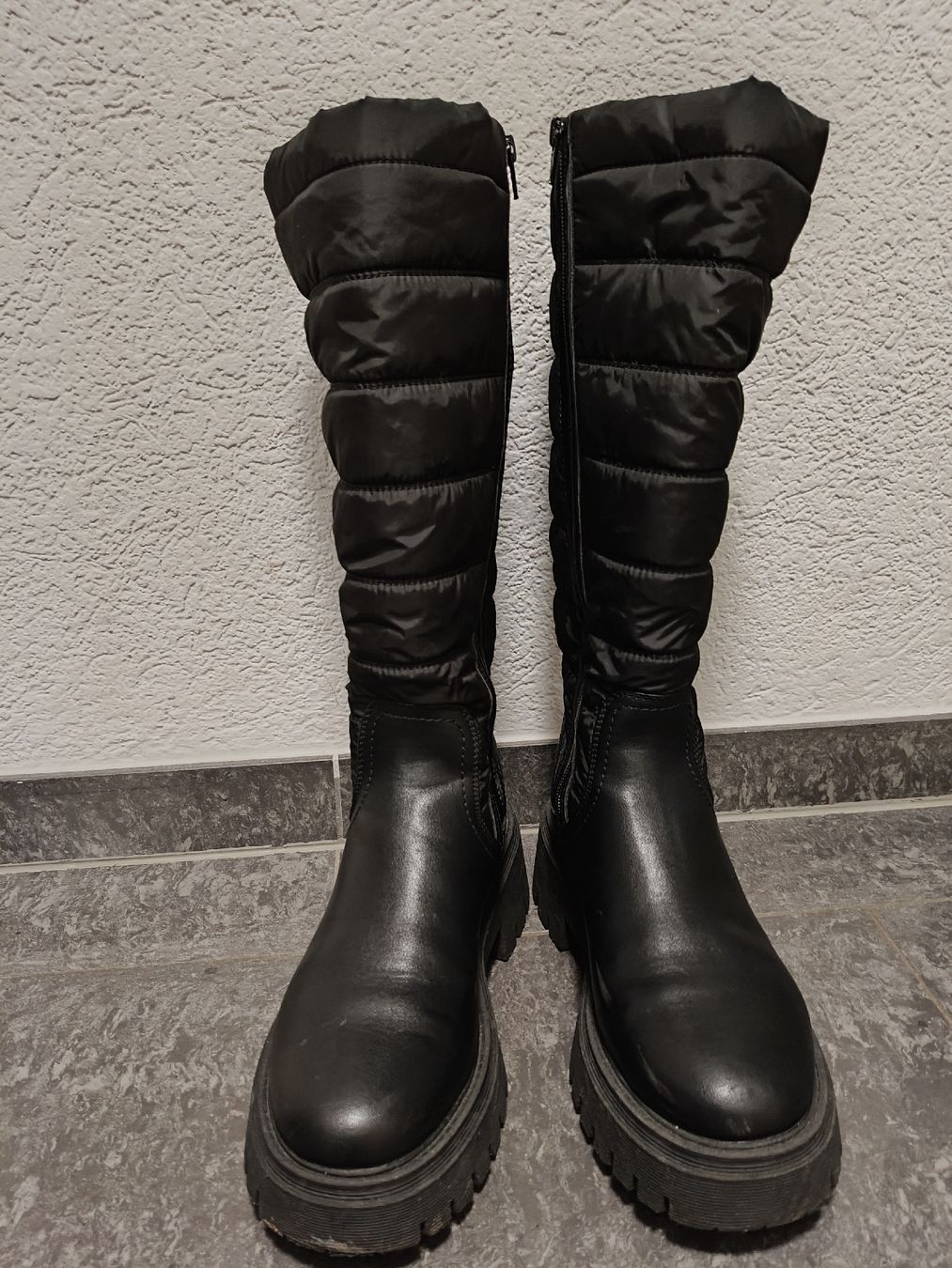 Scarpe per cavalli: Bottes d'hiver noires fourrées - Taille 39 – Nuovo (secondo la descrizione) da Oberburg venduto da Ines2019
