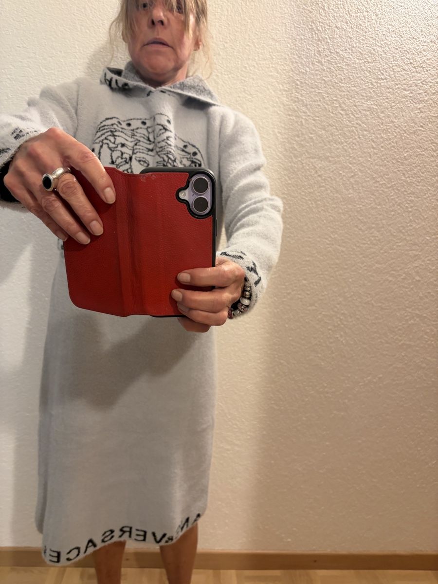 Versace Lots de vêtements: Ensemble Versace pull et robe gris état impeccable – D'occasion à Delémont par amo_jx5x 2