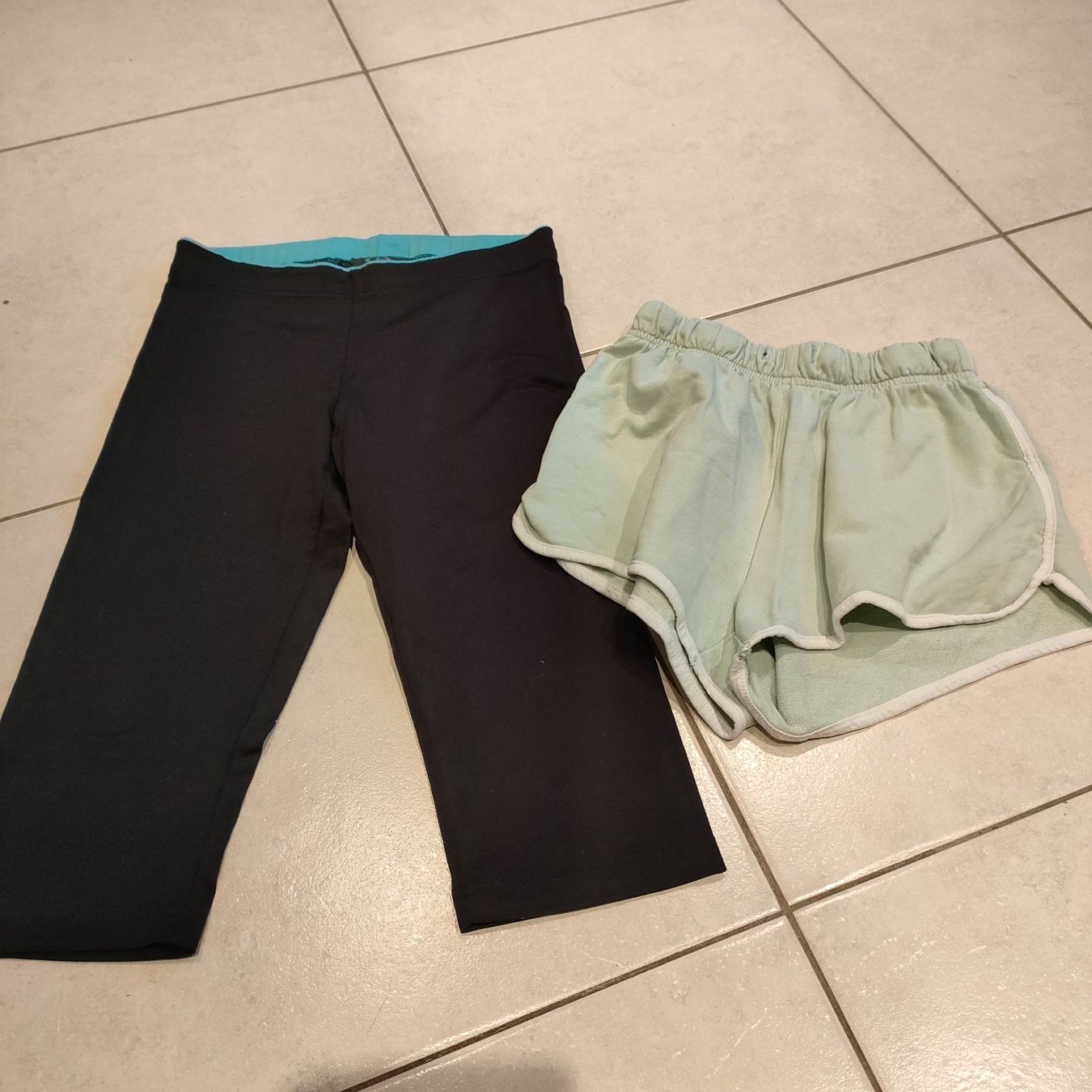 Kleiderpakete & -sets: Kleiderpaket Gr.140/152 – Gebraucht aus Adelboden von Lammhult 2