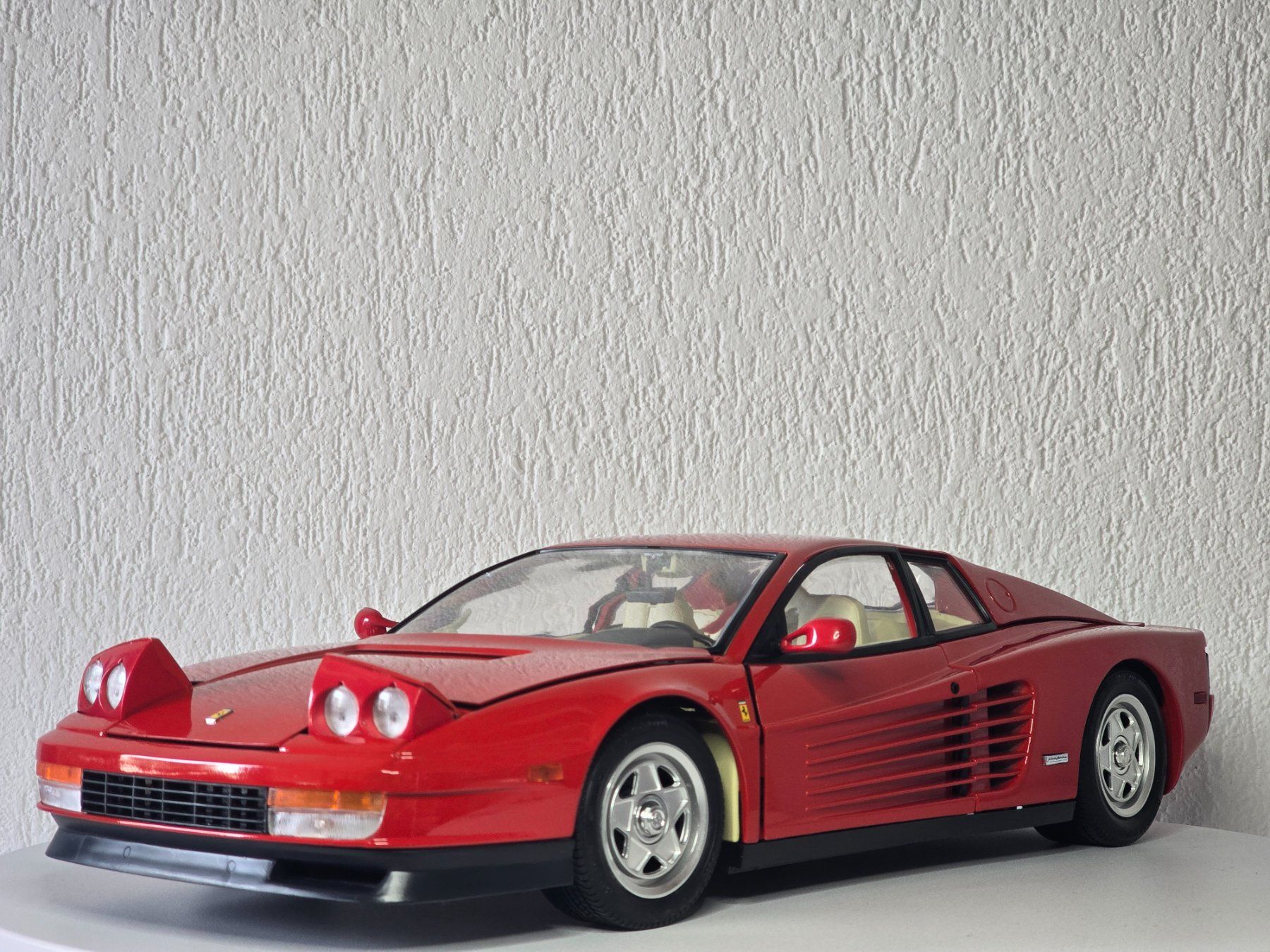 Pocher Modellini d'auto: Pocher - Rivarossi, Ferrari Testarossa, rot – Usato da Kloten venduto da Nicola2 1