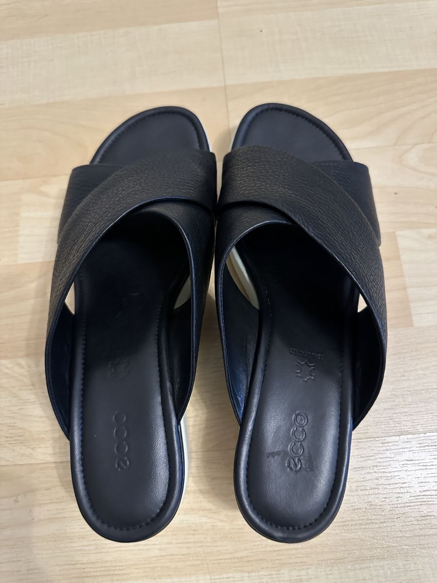 Ecco Scarpe da donna: ECCO Touch Plateau Wedge Slide Sandals Black – Usato da Weinfelden venduto da kam_jxz5 1