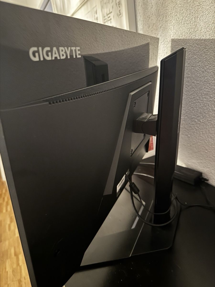 Gigabyte Monitor: Gigabyte G27Q – Usato da Glattpark(Opfikon) venduto da cherrytomate 3