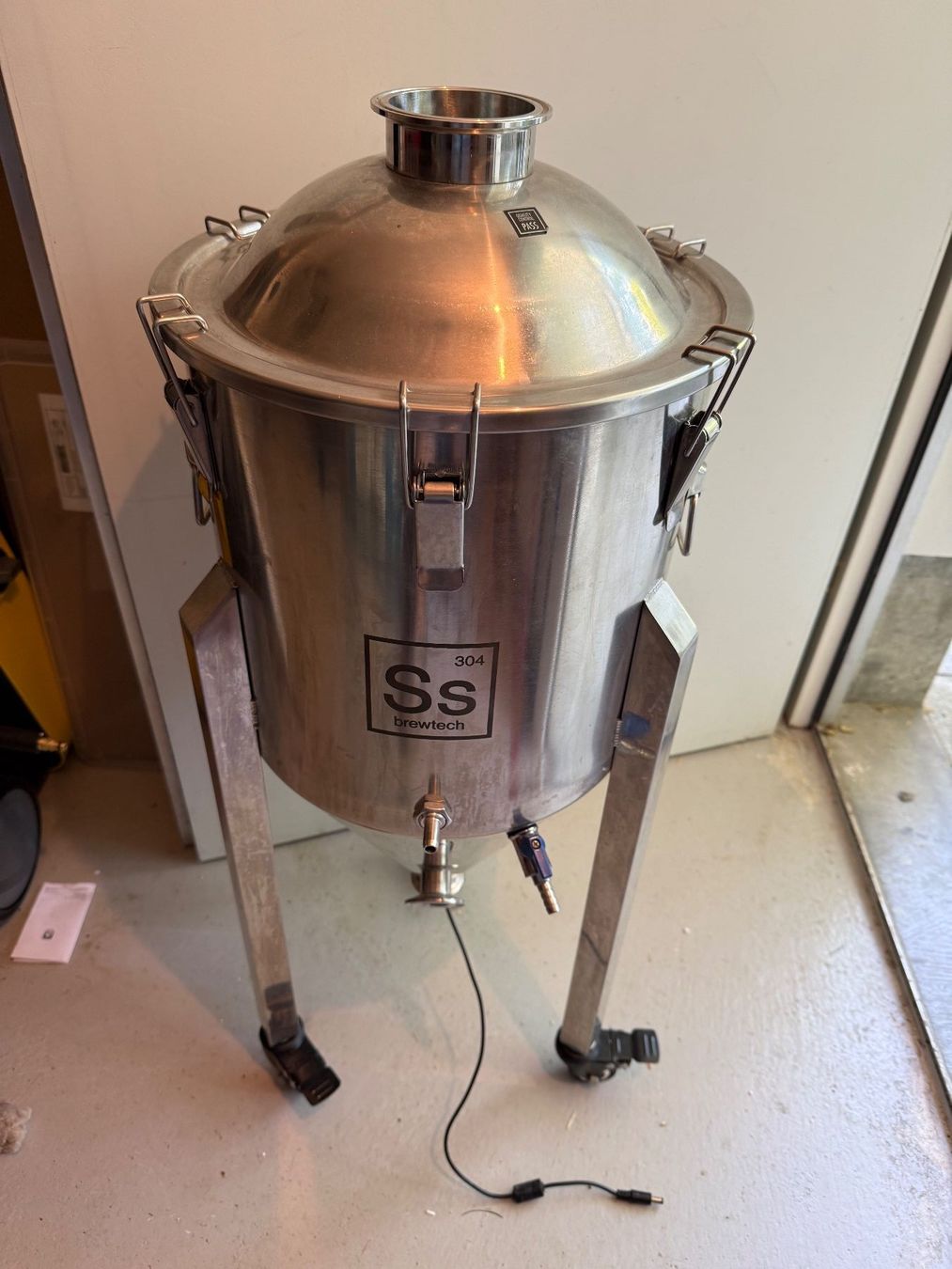 Elettrodomestici da cucina: Professionelles Heimbrauen!  komplettes SS Brewtech-Kit – Usato da Erlenbach ZH venduto da jw__2pc2