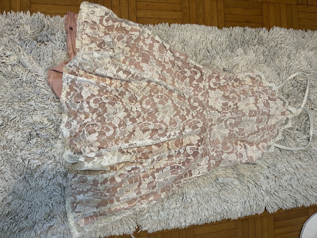 Vestiti: Robe rose avec dentelle blanche  – Nuovo e nell'imballaggio originale da Moudon venduto da cin_6rxj 1