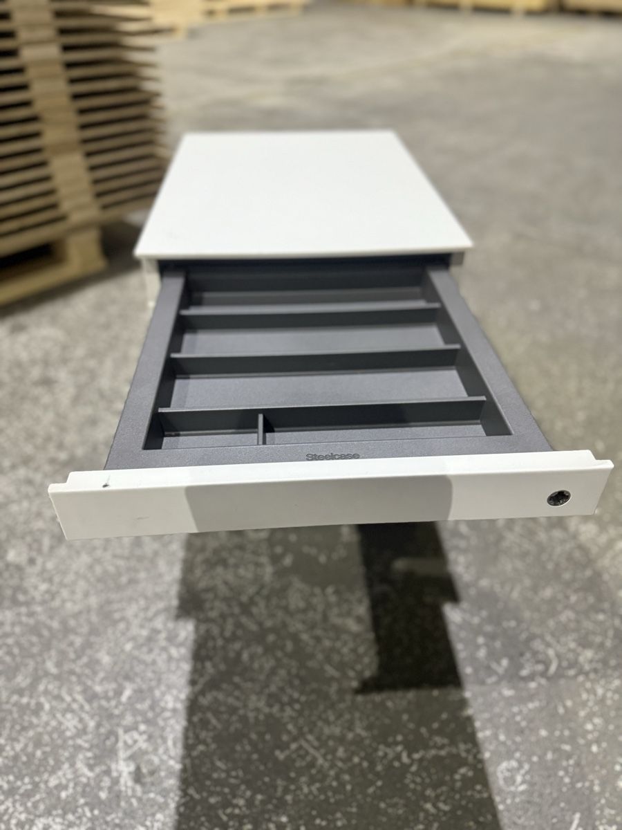 Lista Korpus: Steelcase Rollcontainer Soft close – Gebraucht aus Balsthal von Designhaus.Schmitt 5
