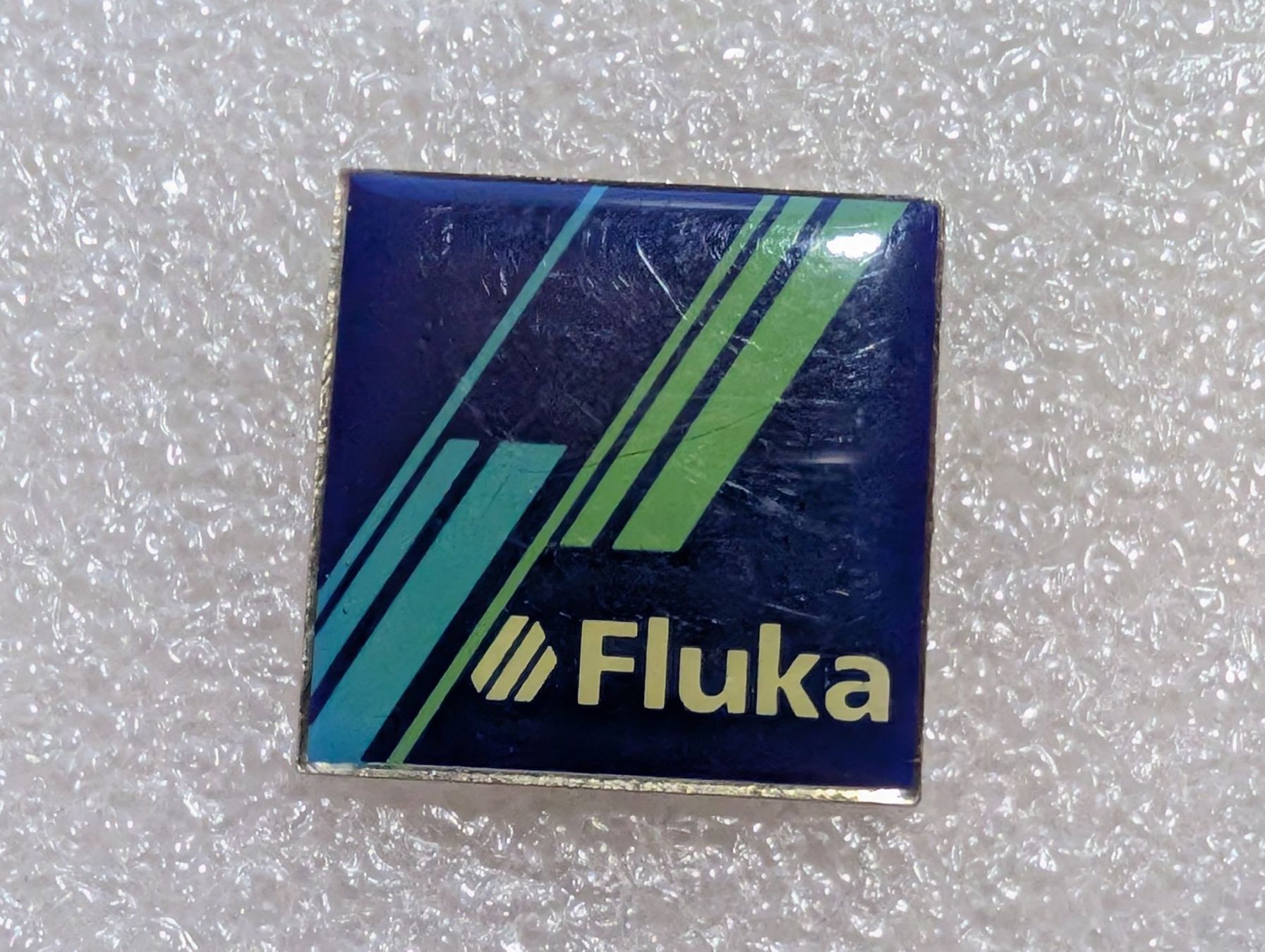 Placchette & Badge: Ansteckpin 267: Fluka – Usato da Oppligen venduto da Pin-Fall-Shop