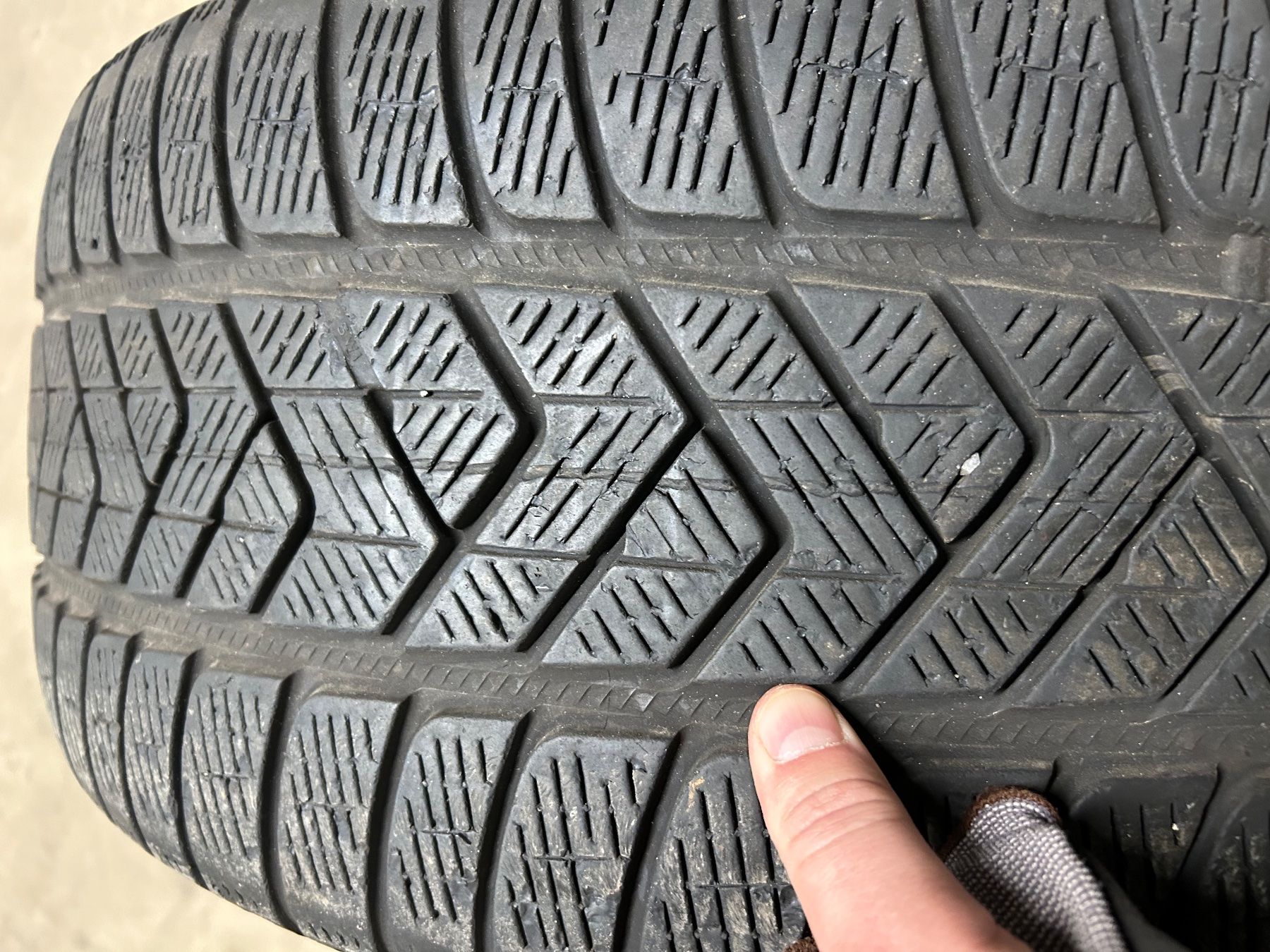 Porsche Pneumatici & Ruote complete: Porsche Cayenne Alufelgen – Usato da freienbach venduto da gatuzo 9