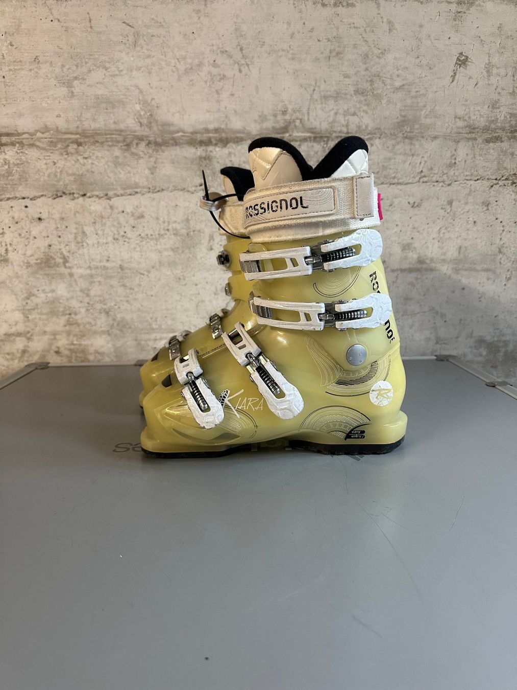 Rossignol Scarpe da uomo: Rossignol Skischuhe 23.5 / 37 – Usato da Emmenbrücke venduto da karkarkar 2