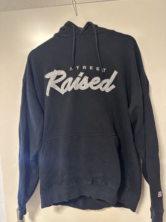 Schwarzer Street Raised Hoodie Gr. L