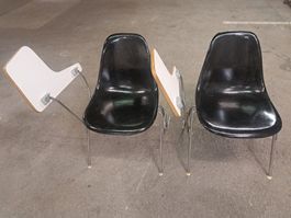 Eames Stuhl / alt Fiberglas > schwarz