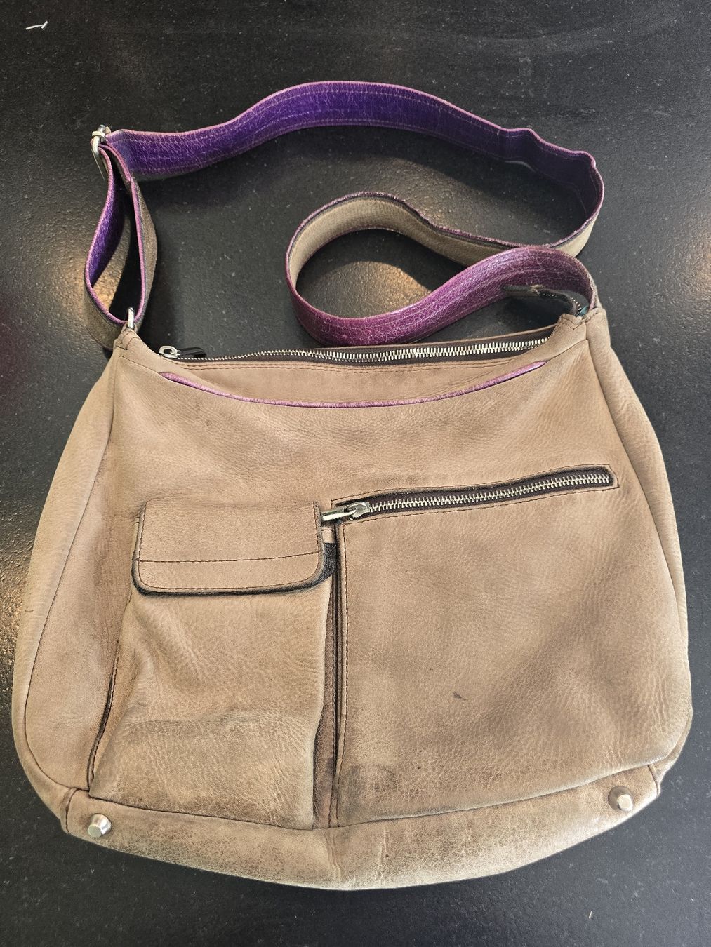 Borse da donna: Schicke Criz Leder Schultertasche – Usato da St. Gallen venduto da charly92