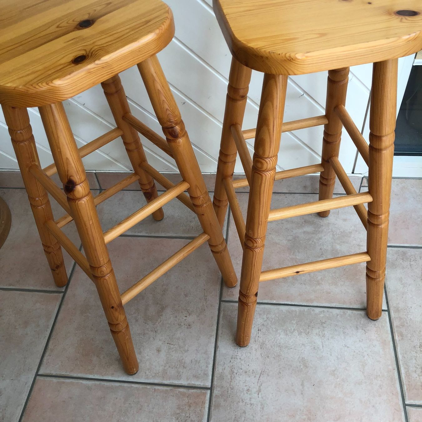 Hocker: 2 Barhocker aus Holz – Gebraucht aus Freienstein von ErnaS01 5