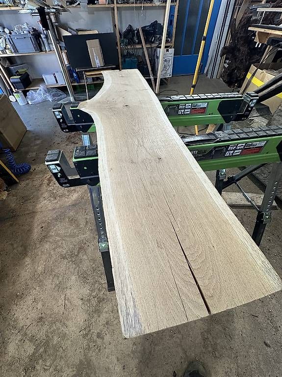 Articoli in legno: Massive Eichenbohle mit Naturkante – Usato da Breitenbach venduto da kaufmann-j 3