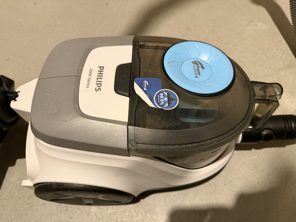 Philips Aspirapolveri & Accessori: Philips Staubsauger 2000 Series - XB2122/19 – Usato da Lenzburg venduto da Reniss_ 2