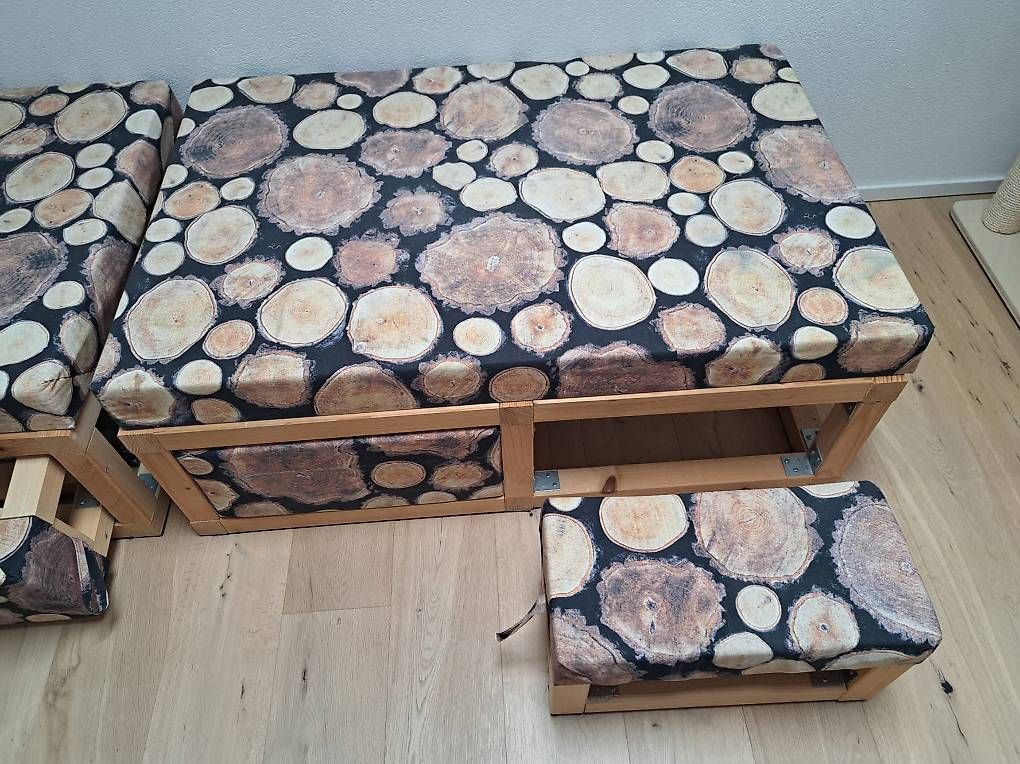 Divani: Modulare Sitz-/Loungeelemente aus Holz  individuell nutzbar – Usato da Oftringen venduto da roy_zk2h 3