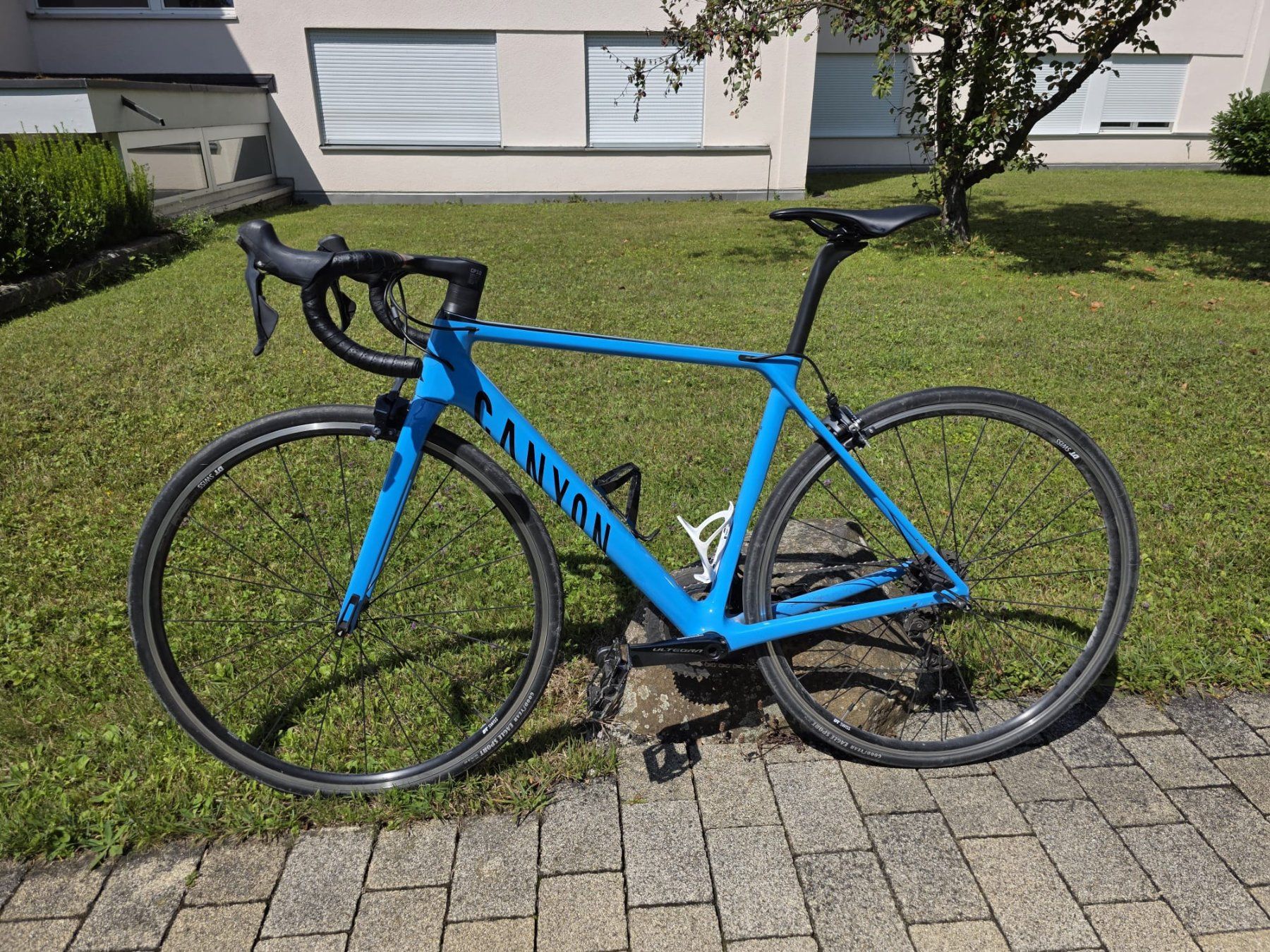 Canyon Biciclette: Canyon Ultimate CF SL 8 – Usato da Zürich venduto da joe_wmk2