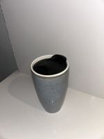 Kaffeebecher mit Deckel - neu