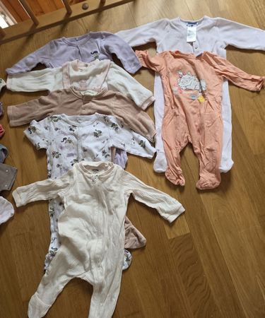 Grosses Baby Mädchen Kleiderpaket Grösse 62/68 gebraucht