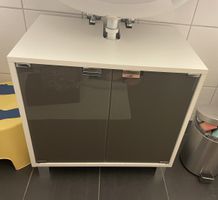 3 Badezimmermöbel