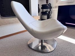 Eleganter Leder-Sessel  sehr bequem & modernes Design