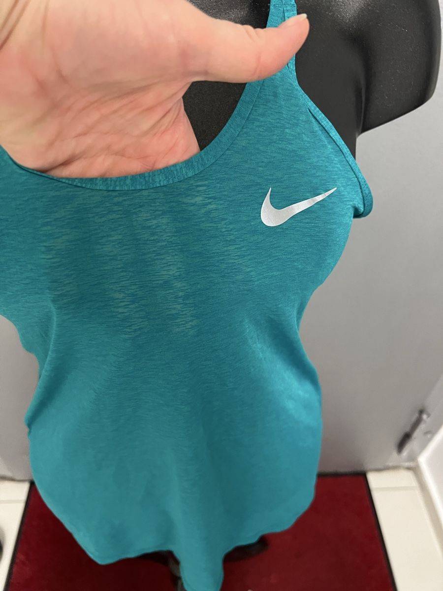 Nike Top: Damen-Nike-Top, Größe S. – Usato da Zürich venduto da Kos12345 1
