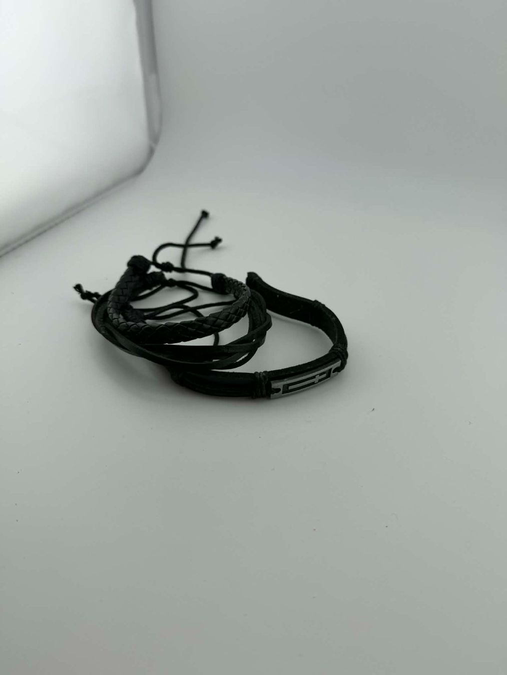 Bracciali & Braccialetti: Schwarzes Armband Set 🌸 – Usato da Riehen venduto da ann_76jw 3