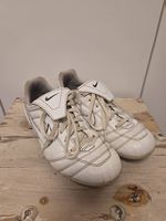 Nike Fussballschuhe Gr. 36
