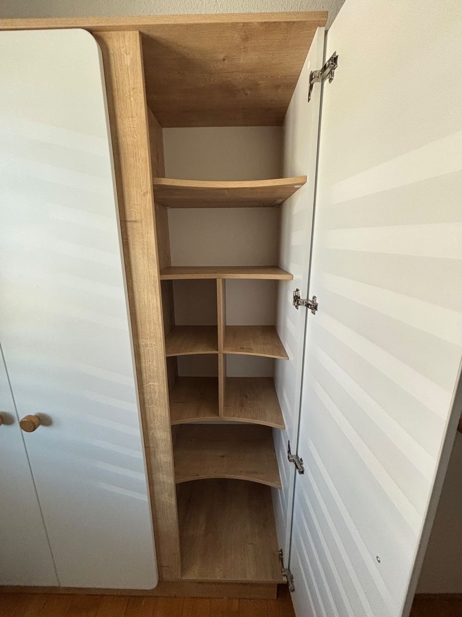 Armadi: Kleiderschrank Kinder (Pfister) – Usato da Stettlen venduto da coes3072 2