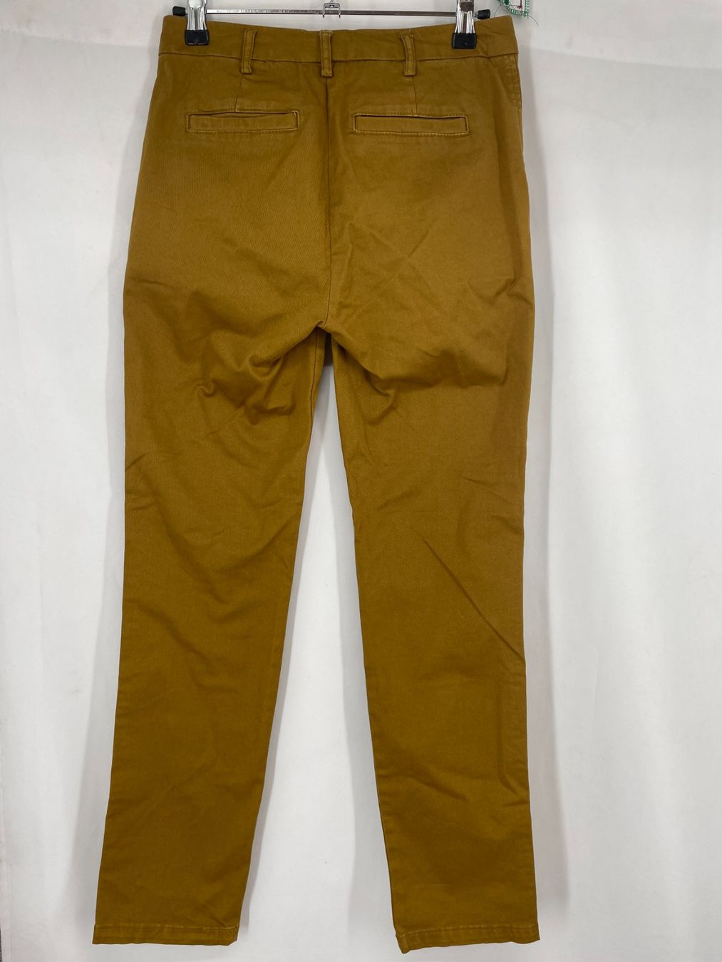 Benetton Pantaloni: BENETTON Pantalon moutarde – Usato da Lausanne venduto da PlusValue_Lausanne 1