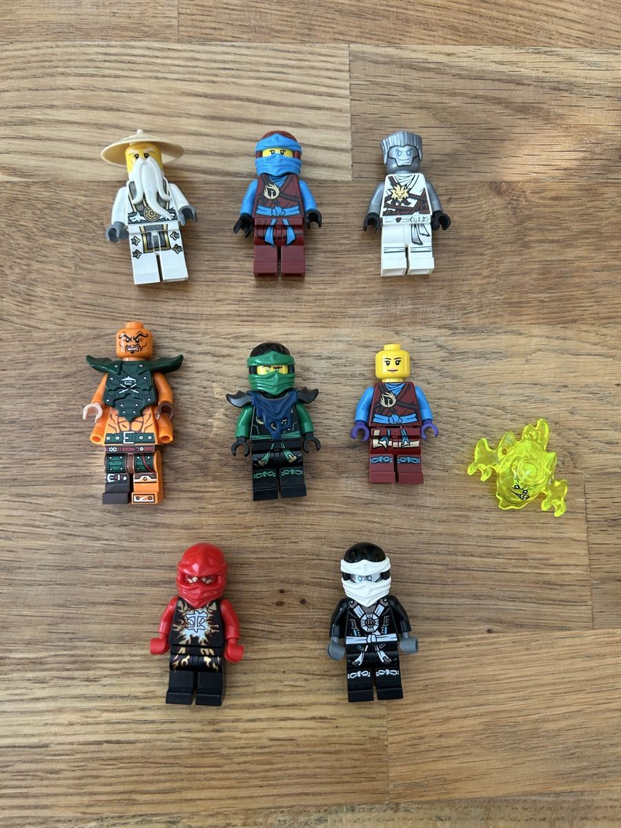 Lego Statuette: Lego Ninjago Minifiguren - Set 2 – Usato da Stettlen venduto da MimiMaus_
