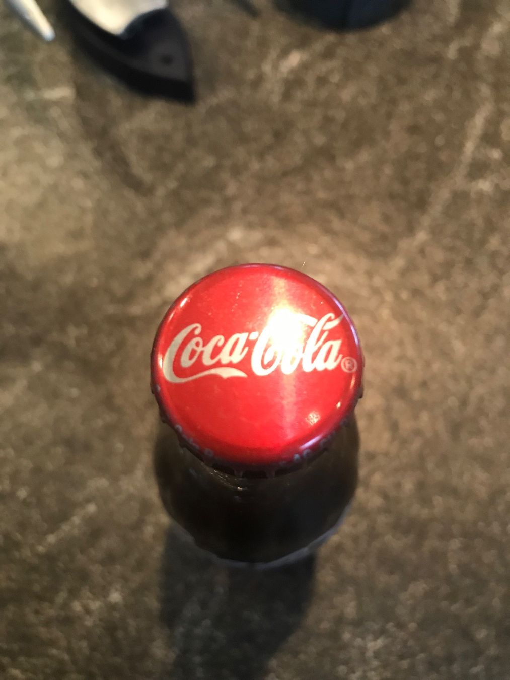 Coca-Cola Altro in Stoviglie & Bicchieri: Coca Cola Flaschen (2 Stk.) – Nuovo (secondo la descrizione) da Merligen venduto da boesch22 2