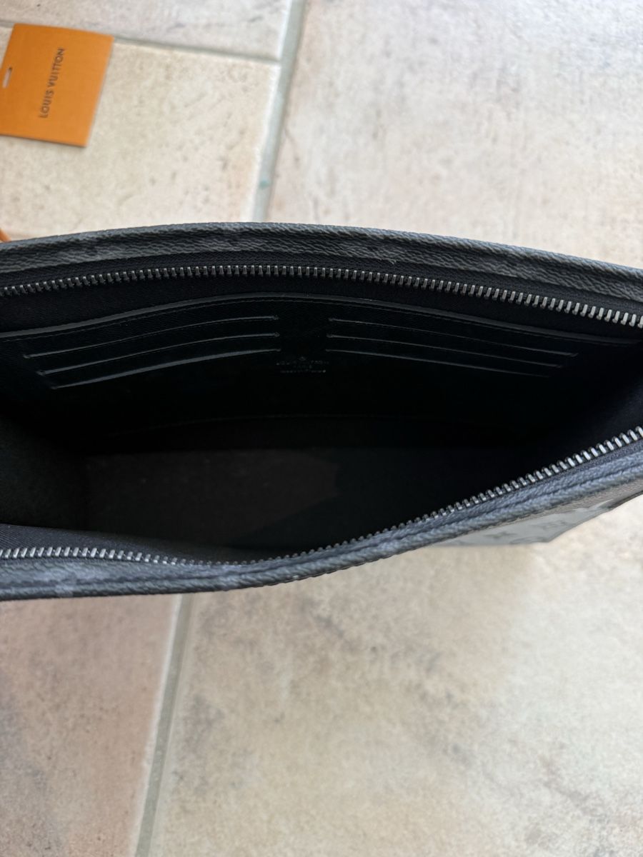 Louis Vuitton Borse: Louis Vuitton Split Pochette MM Tasche / Clutch – Usato da Ellighausen venduto da privateseller 7