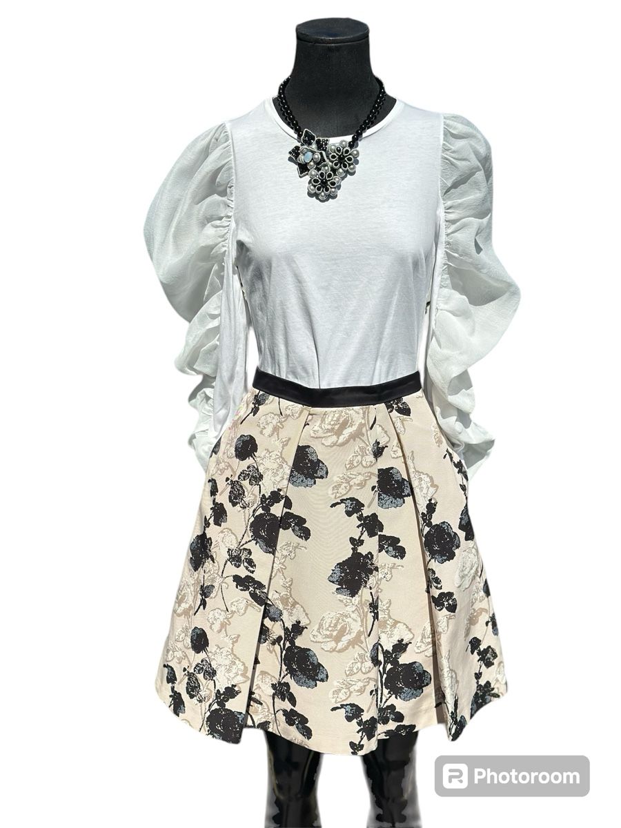 Max Mara Röcke: Floral Jacquard Skirt MaxMara Size M – Gebraucht aus Zufikon von Modestil365 3