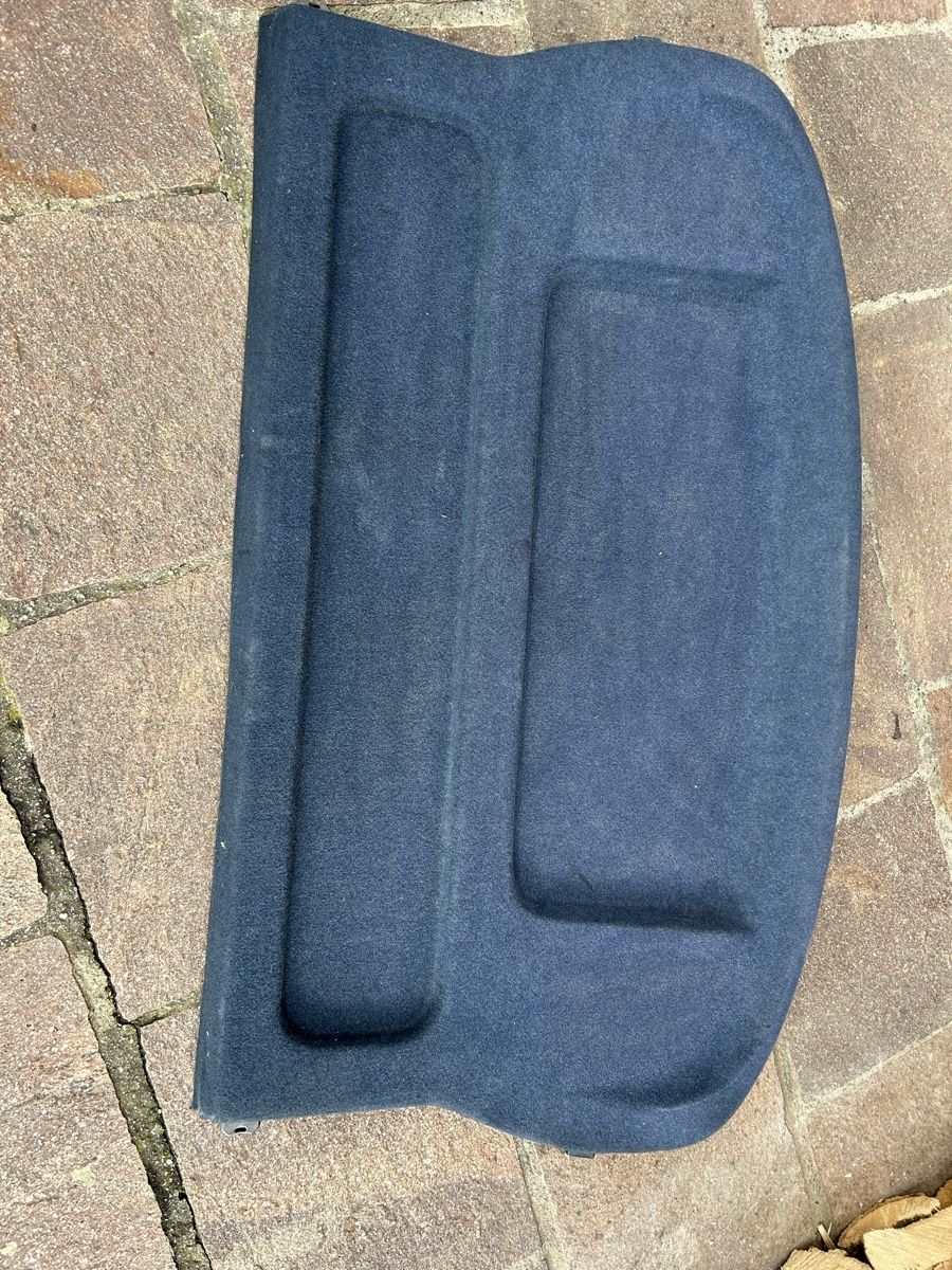 Audi Accessori per altri veicoli: Audi 80 coupe 4b hutablage – Usato da Oberstammheim venduto da Dbsound24