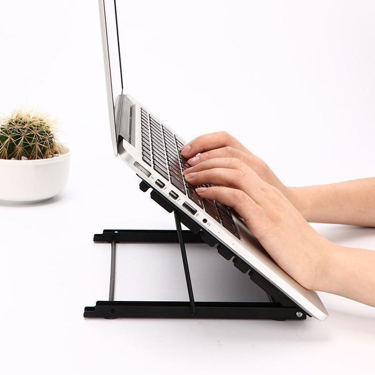 Laptop Ständer Laptopständer Verstellbar (Neu (gemäss Beschreibung)) in ...