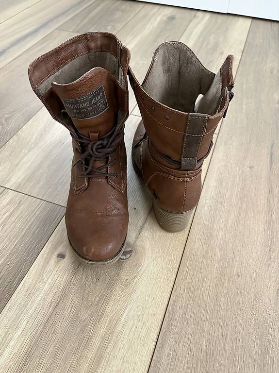 Damenschuhe: Mustang Stiefel – Gebraucht aus Plasselb von aen_7lpd 1