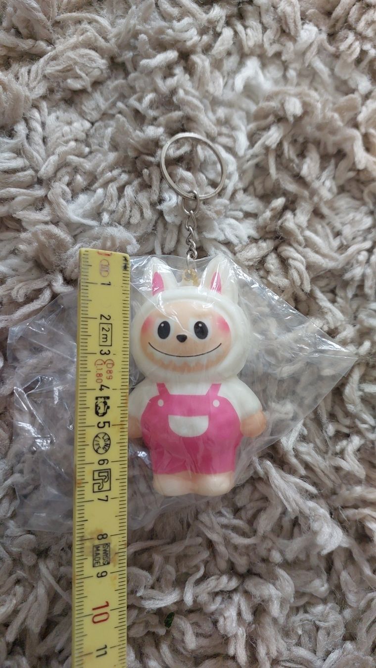 Rimorchi: Niedliche Labubu Squishy Anhänger – Nuovo e nell'imballaggio originale da Hittnau venduto da Razorback_1971 2