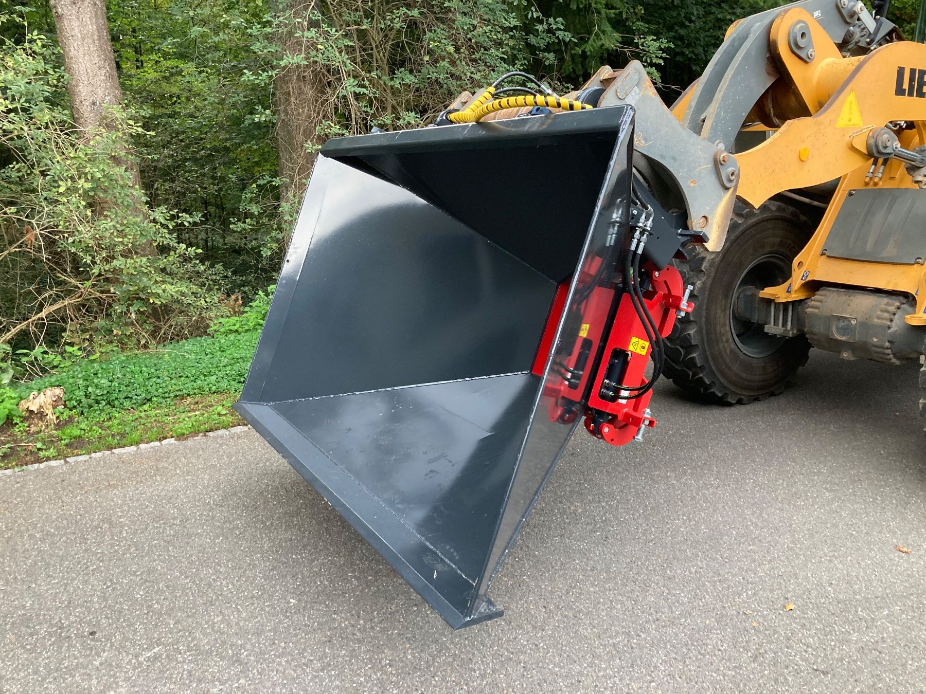 Altro per industria metallurgica: Big-Bag Abfüll-Schaufel oder Verlade-Trichter – Nuovo e nell'imballaggio originale da Unteriberg venduto da Drummer86 3