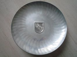 Ancienne assiette en aluminium "Berne"