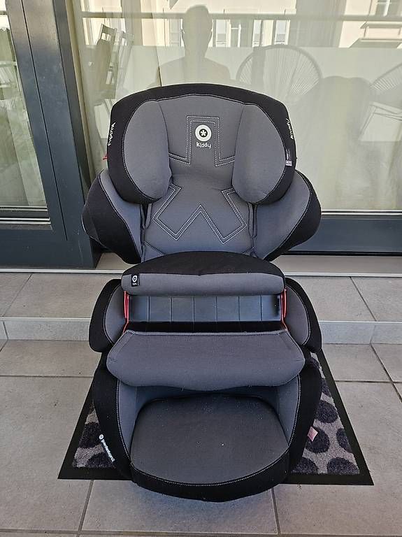 Kiddy Seggiolini per auto: Siège enfant Kiddy Guardianfix Pro2 – Usato da Lausanne venduto da PMD82
