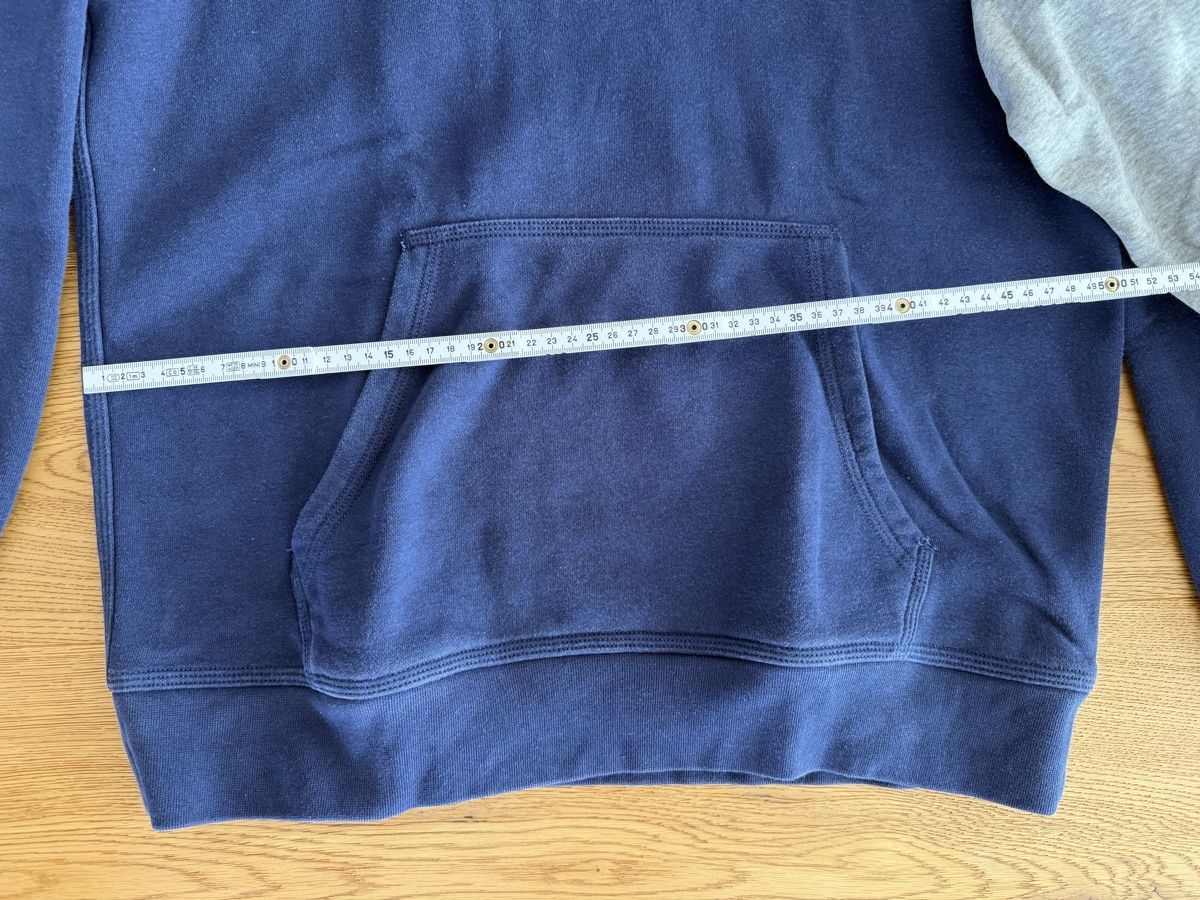 Nike Pullover & Sweatshirts: Zwei NIKE Hoodies Gr M – Gebraucht aus Zug von kuba1972 2