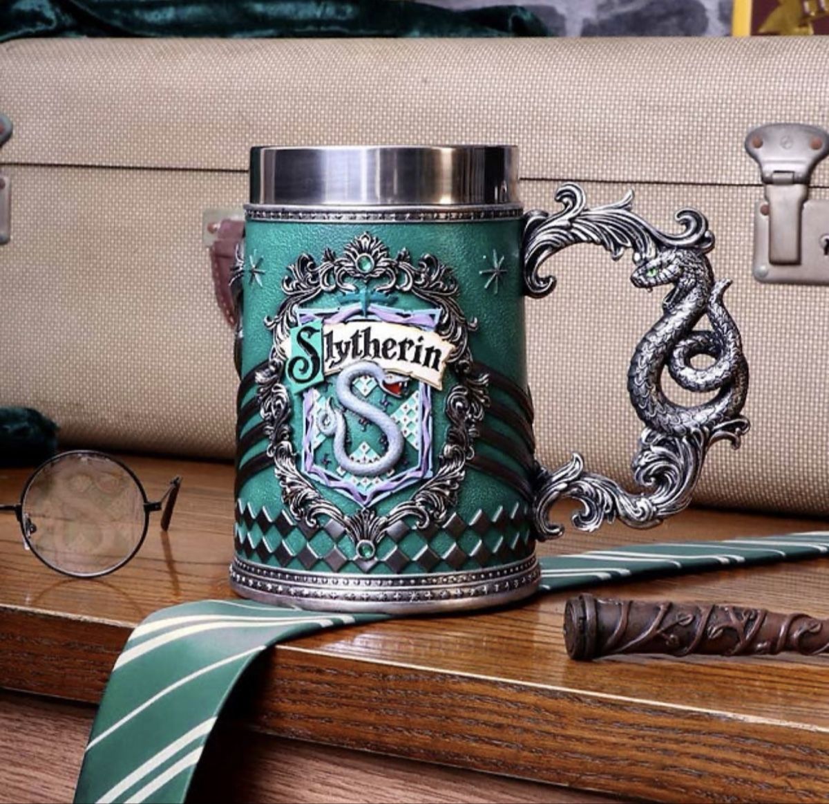 Tutte le decorazioni: Chope originale de collection HARRY POTTER – Nuovo e nell'imballaggio originale da Pieterlen venduto da Debs92