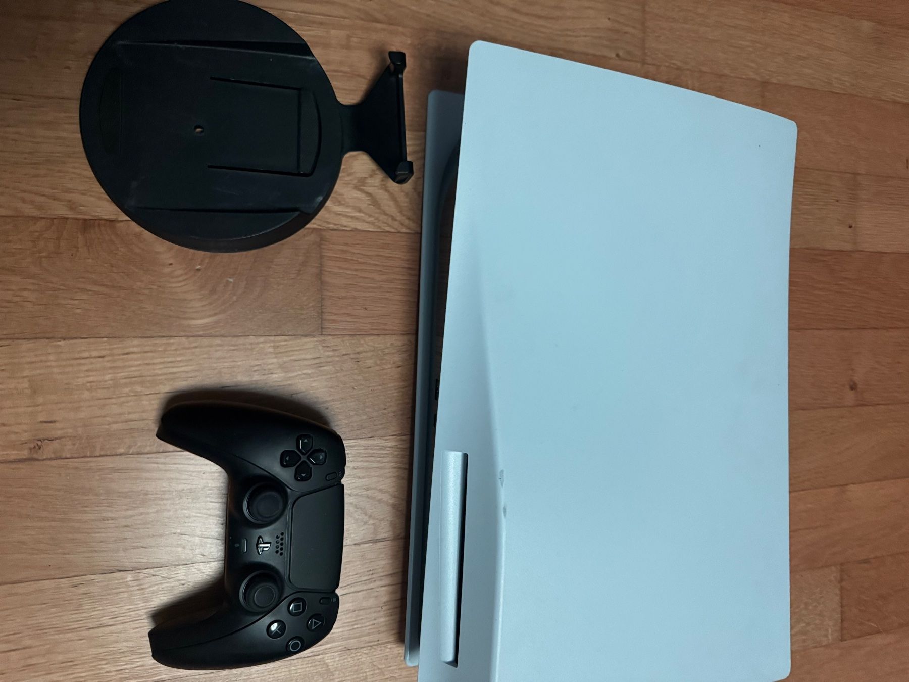 Sony Controller: PS5 mit DualSense Controller & Ständer - Top Zustand - Fr... – Usato da Glattpark(Opfikon) venduto da Fay2150