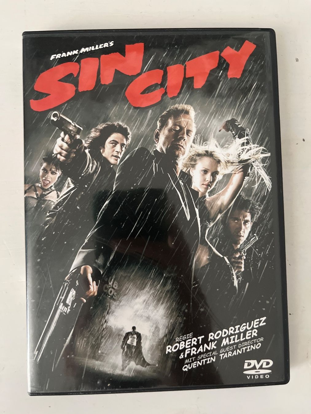 Tutti i DVDs: Sin City (2005) DVD – Nuovo (secondo la descrizione) da Sierre venduto da black.box